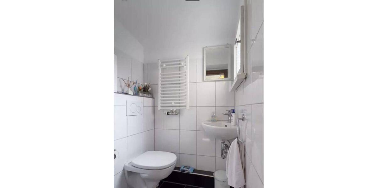 Einfamilienhaus, ideal zum Wohnen, arbeiten oder für die Familie 3 zimmer