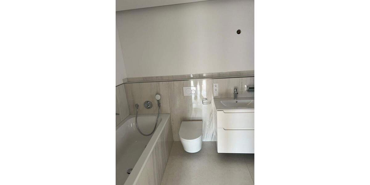 Investoren aufgepasst! Geräumige Doppelhaushälfte mit gehobener Innenausstattung in Meerbusch 6 zimmer