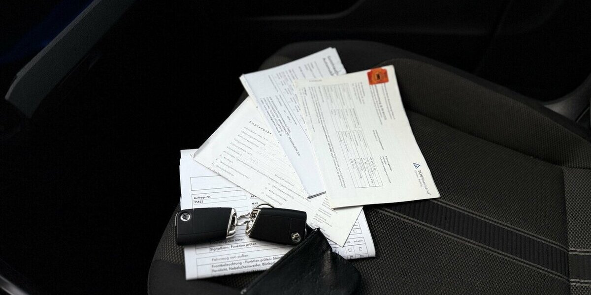 VW T-Roc R line / 4Motion / Keyless Go / PANO 53.000 km 24.590 &euro; Mönchengladbach 41066