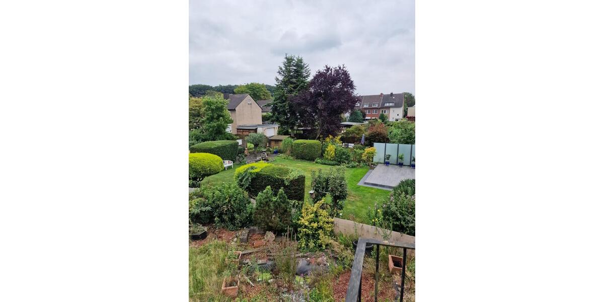 Neusanierte und großzügige 4-Zi.EG-Wohnung mit Terrasse & Garten 4 zimmer