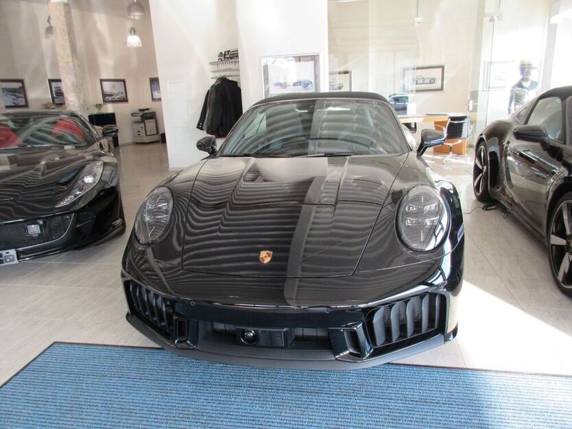992