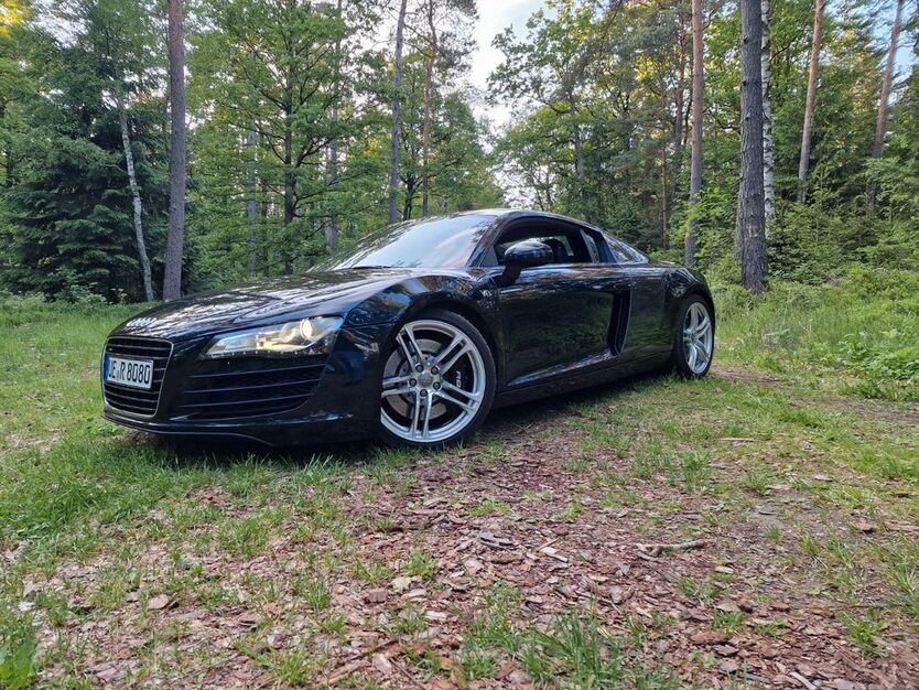 Audi R8 130.000 km 44.900 € Langenfeld 40764
