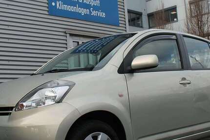 Daihatsu Sirion 104.000 km 4.450 &euro; Krefeld 47805