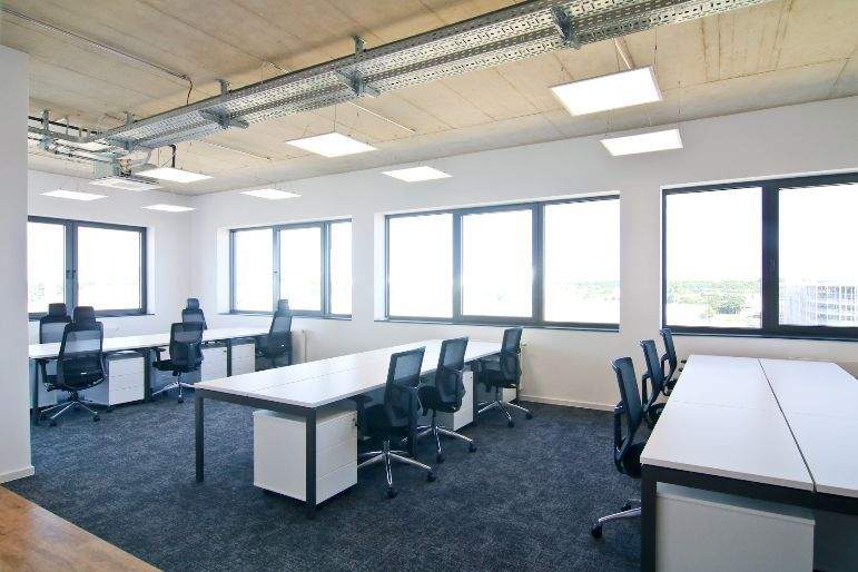 Premium Schreibtischplätze mit Rheinblick - flexibel & modern zimmer