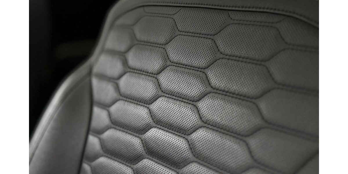 Ford Kuga Vignale / Panorama / Kamera / Keyless GO 34.000 km 22.490 &euro; Mönchengladbach 41066