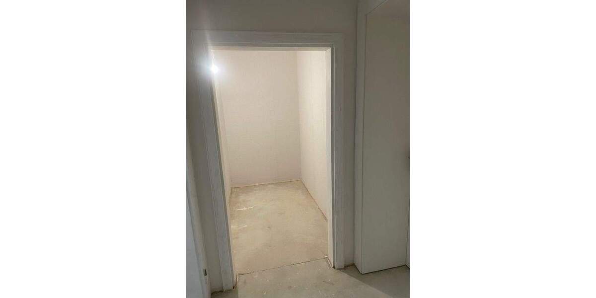 Stilvolle Altbauwohnung in Toplage am Bunten Garten - kernsaniert mit vielen Highlights 5 zimmer