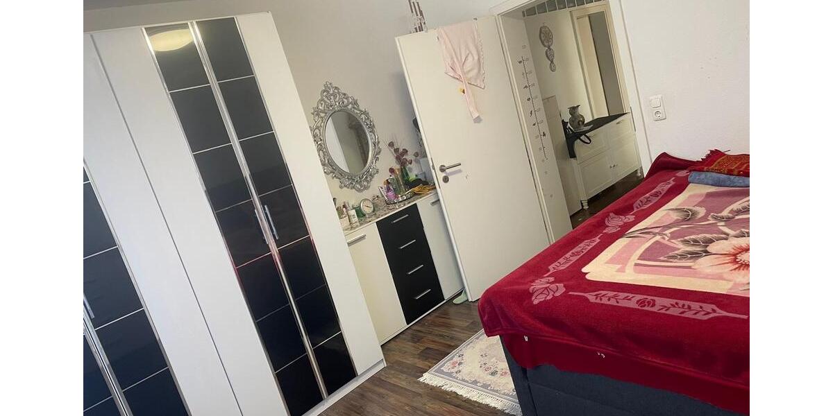Etagenwohnung Moers - 3 Zimmer, 76 m&sup2;, 650&euro; | Angebot:26186541