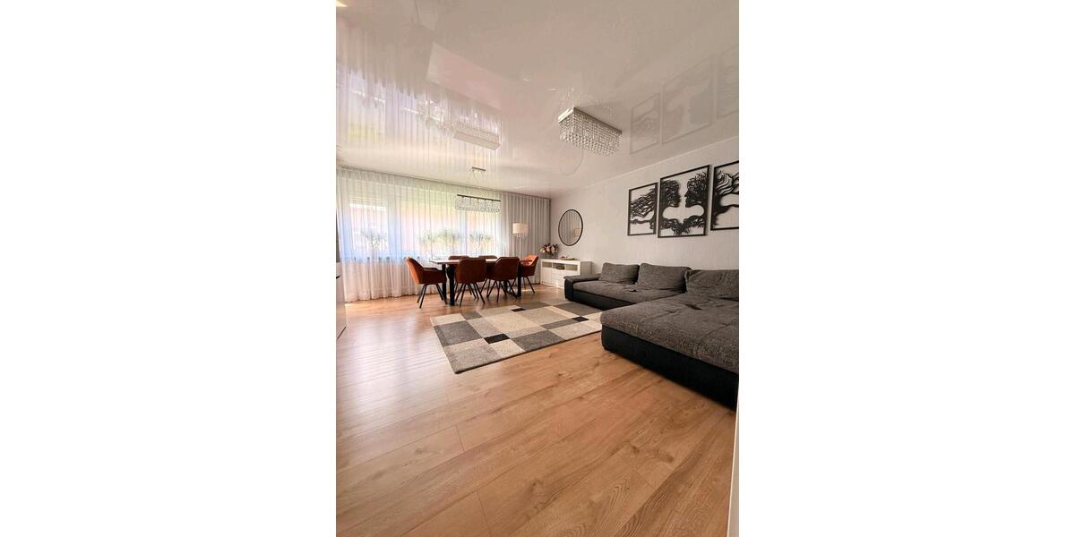 Etagenwohnung Düsseldorf Stadtbezirk 9 - 4 Zimmer, 99 m&sup2;, 395.000&euro; | Angebot:26150401