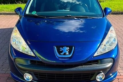 Peugeot 207 133.000 km 2.650 &euro; duisburg 47138