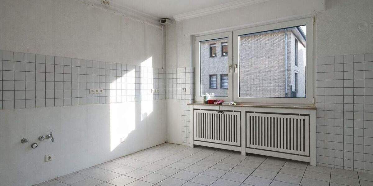 Bockumer Platz! Schöne Erdgeschosswohnung mit großer Terrasse, eigenem Garten und Garage 2 zimmer