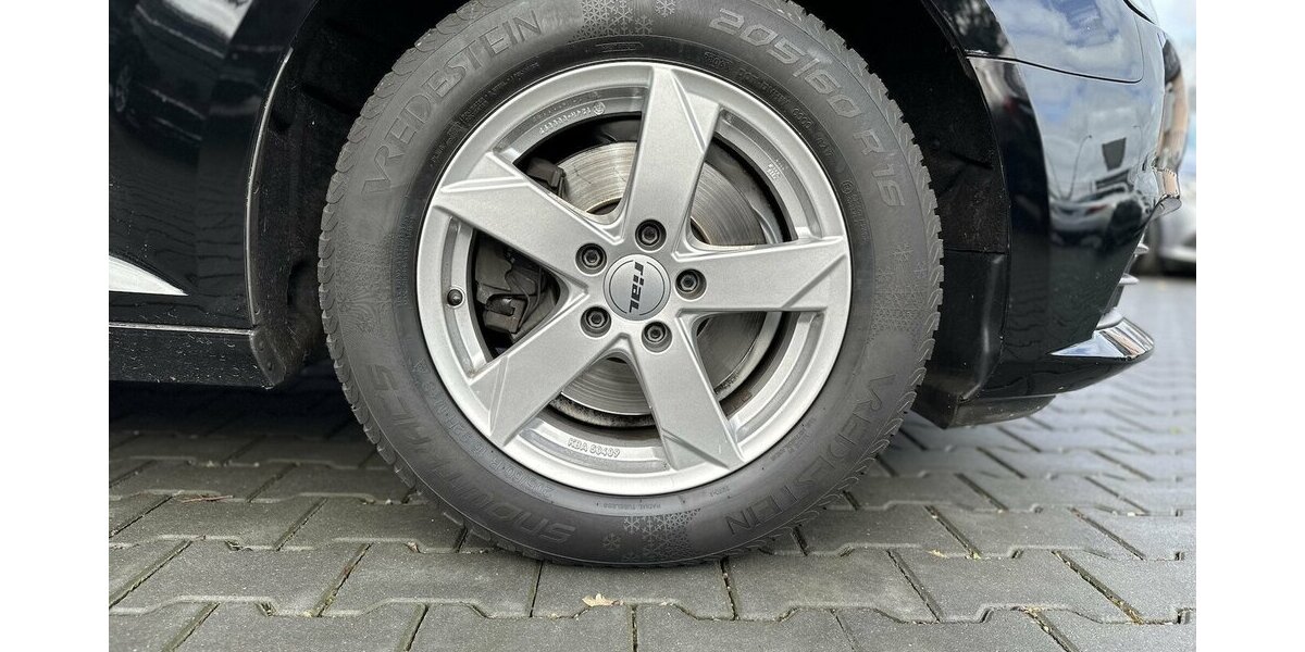 Audi A4 2,0 TDI / Automatik / Navi MMI / LED / AHK 135.000 km 17.990 &euro; Mönchengladbach 41066