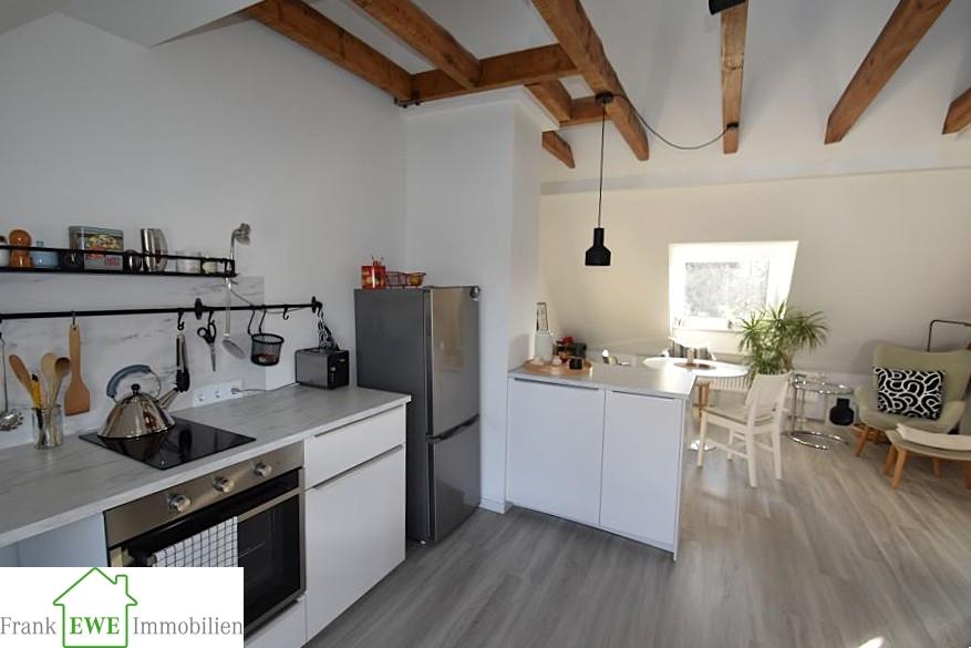 Vollständig saniertes Dachgeschoss Apartment 1 zimmer