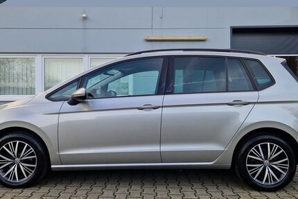 VW Golf Sportsvan 56.580 km 13.893 &euro; Neukirchen-Vluyn 47506