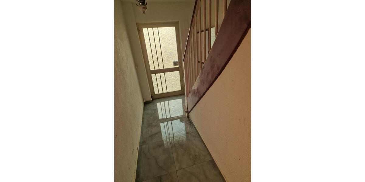 Erstbezug nach Sanierung – 4-Zimmer-Wohnung mit großem Balkon 4 zimmer