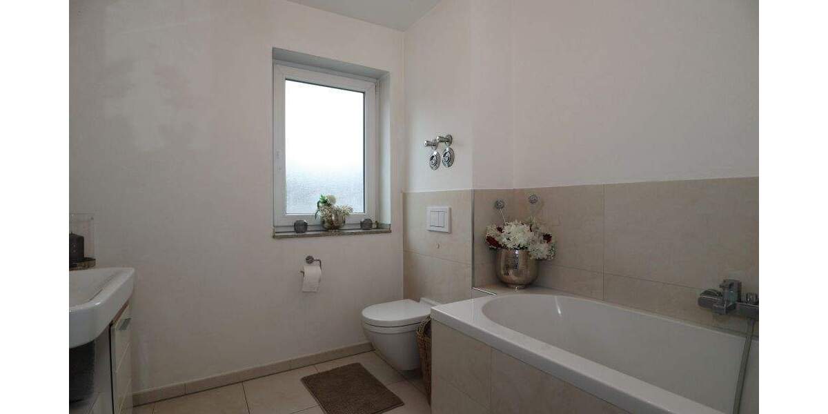 Etagenwohnung Meerbusch / Osterath Osterath - 3 Zimmer, 99 m&sup2;, 470.000&euro; | Angebot:25689661