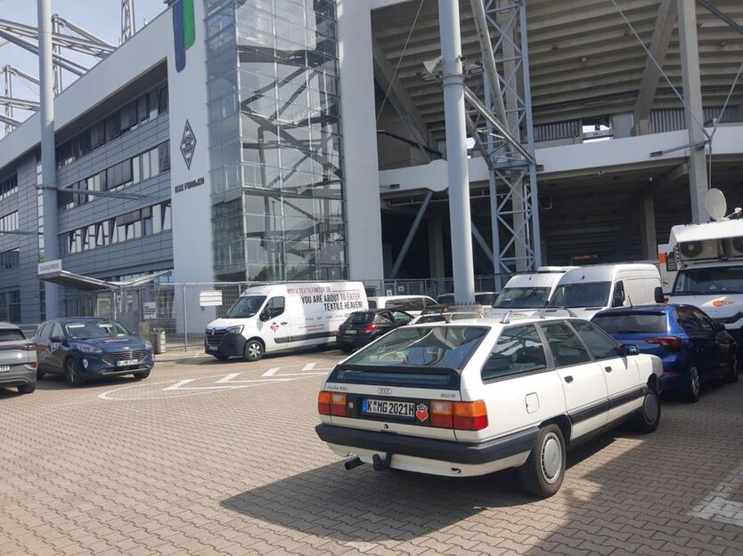 Audi 100 289.999 km 4.999 € Köln 50733