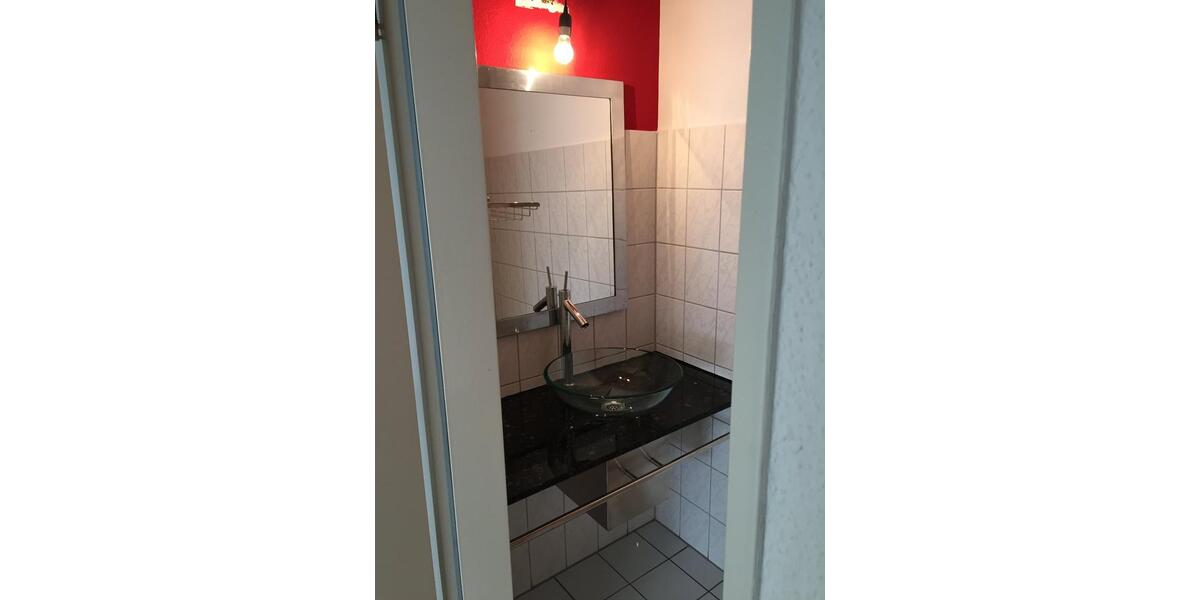 Dönberg: 4-Zi.-Whg.: Garten, Garage, Sauna + Kamin - Ein Traum! 4 zimmer