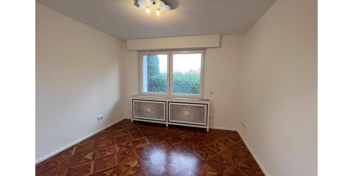 Erdgeschoßwohnung Wuppertal Brill - 4 Zimmer, 174 m&sup2;, 349.000&euro; | Angebot:24352397