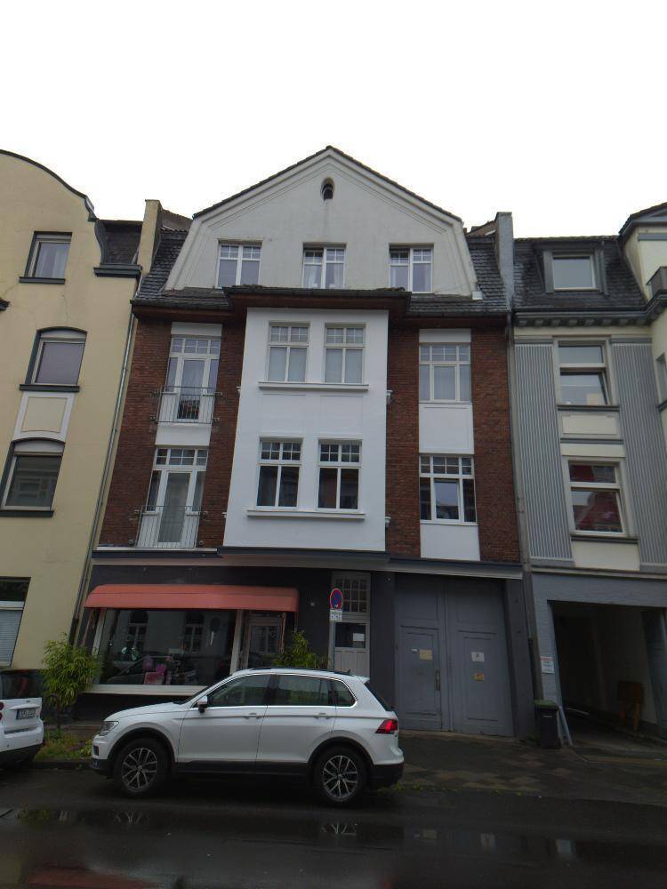 komplett sanierte 2-Zimmerwohnung