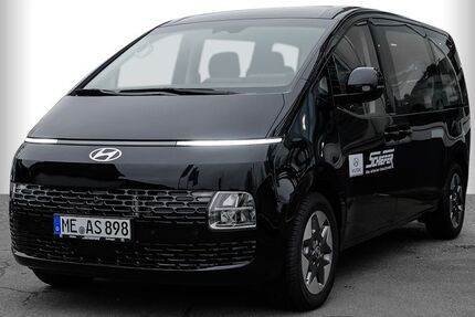 Hyundai STARIA 2.200 km 47.040 &euro; Hilden 40721
