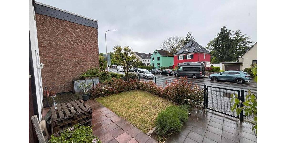 Etagenwohnung Hilden Kalstert - 4.5 Zimmer, 121 m&sup2;, 1.900&euro; | Angebot:26413527