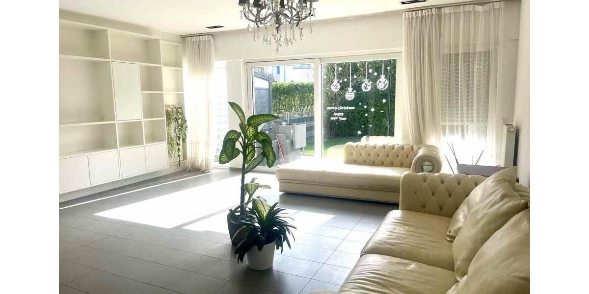 Reihenhaus Neuss Holzheim - 4 Zimmer, 176 m&sup2;, 2.300&euro; | Angebot:25657674