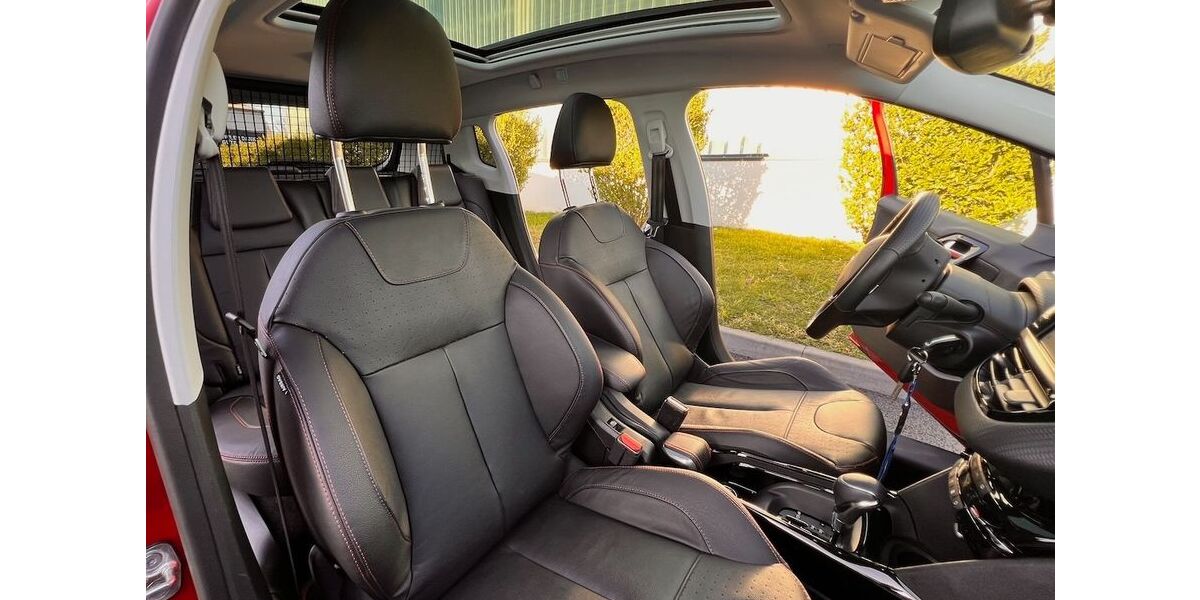 Peugeot 2008 37.500 km 15.000 &euro; Düsseldorf 40625