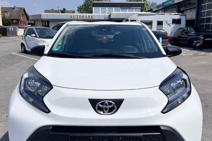 Toyota Aygo (X) 56.800 km 13.100 &euro; Düsseldorf 40627