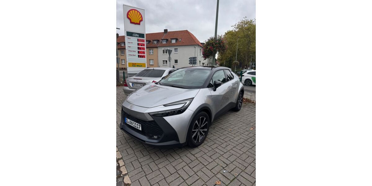 Toyota C-HR 26.625 km 30.000 &euro; Düsseldorf 40235
