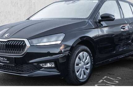 Skoda Fabia 11.853 km 16.980 &euro; Düsseldorf 40474