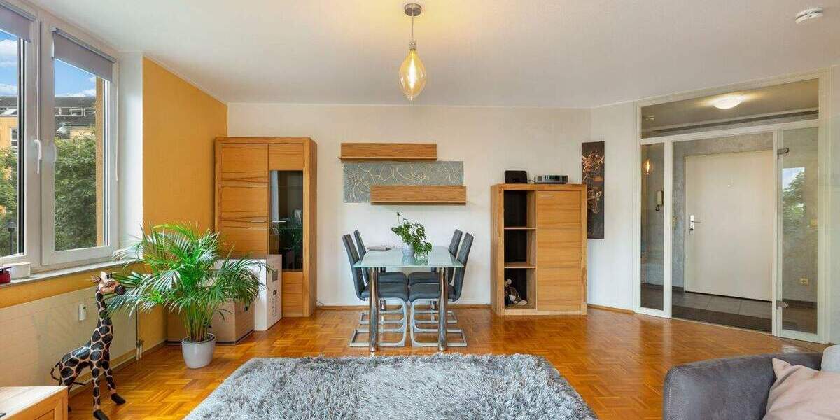 Etagenwohnung Düsseldorf Benrath - 3 Zimmer, 78 m&sup2;, 235.000&euro; | Angebot:24436594