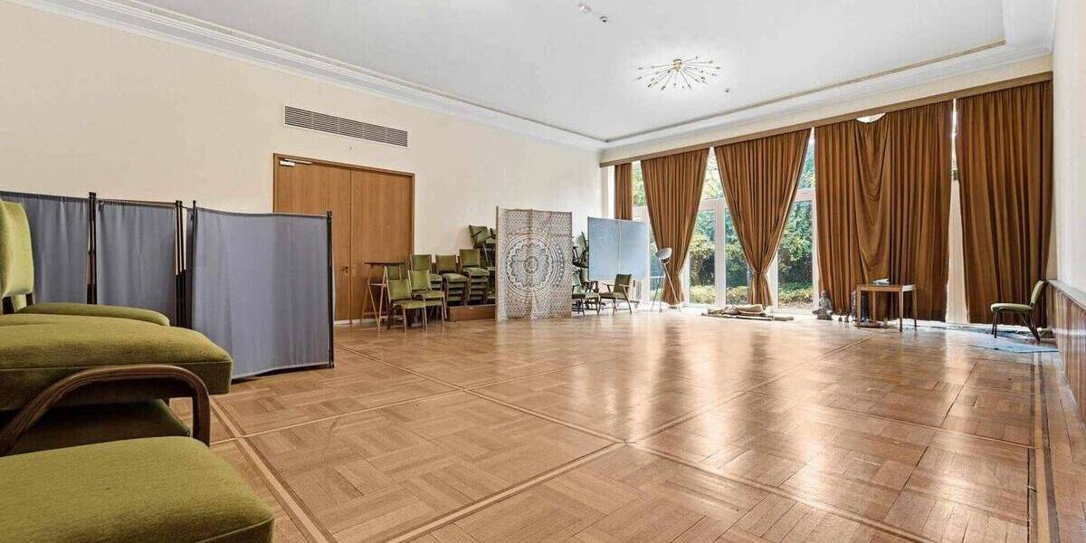 Exklusives Wohn- und Geschäftshaus mit langfristigen Mietern in Toplage am Allee-Center 6 zimmer