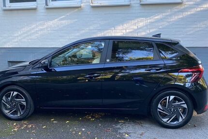 Hyundai i20 27.000 km 16.400 &euro; Wuppertal 42113