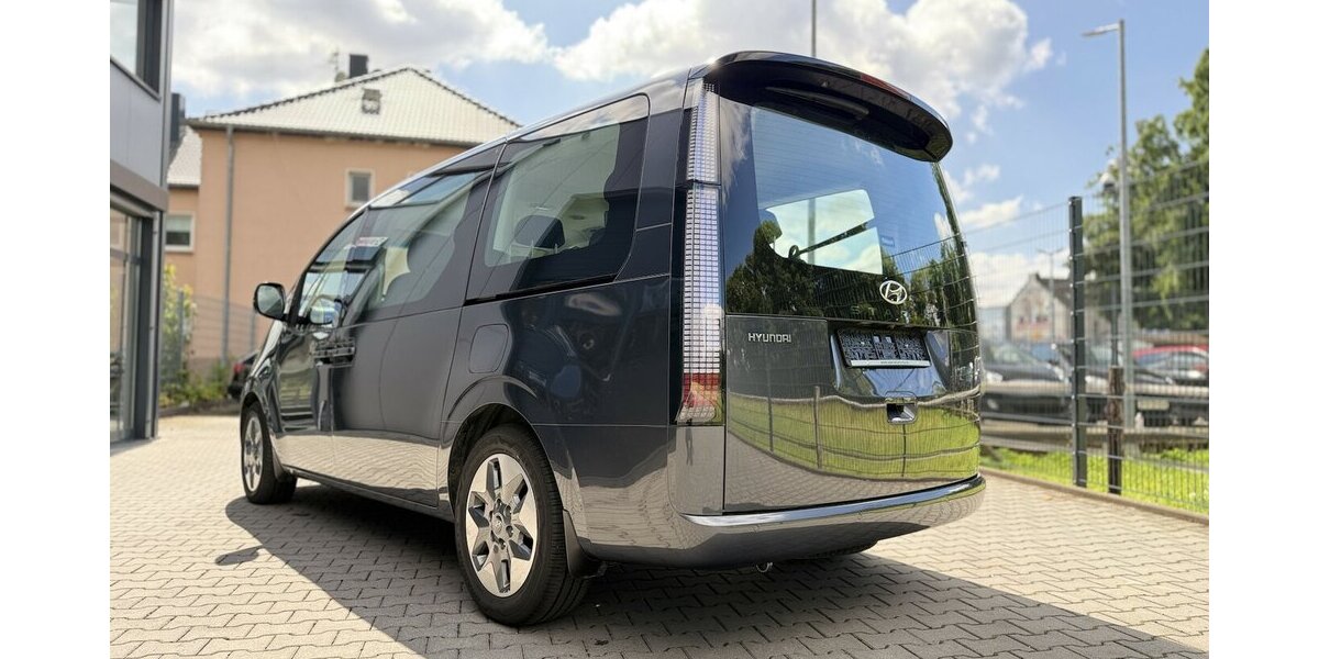 Hyundai Staria / 9 Sitze / El.Türen / 360° Kamera / PANO 20.000 km 39.990 &euro; Mönchengladbach 41066