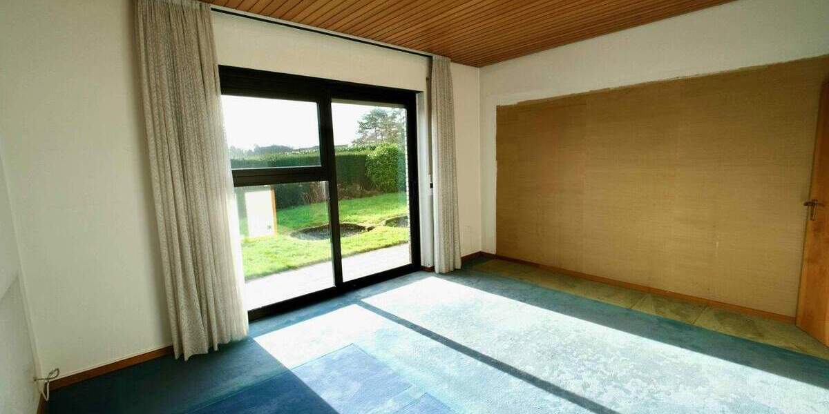 Premium-Grundstück mit Architektenbungalow und unverbaubarem Blick in Meerbusch-Büderich! 5 zimmer