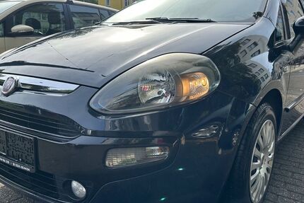 Fiat Punto 144.000 km 2.700 € Essen 45145