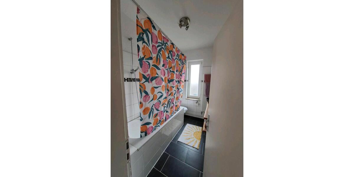 Etagenwohnung Duisburg Duisburg-Mitte - 2.5 Zimmer, 67 m&sup2;, 655&euro; | Angebot:25782606