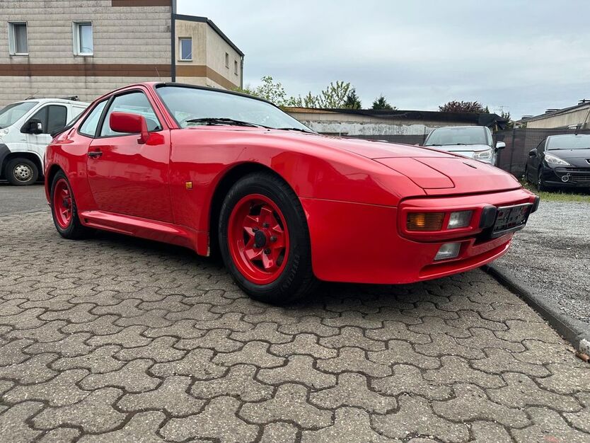 Porsche 944 167.000 km 9.900 € Oberhausen 46149