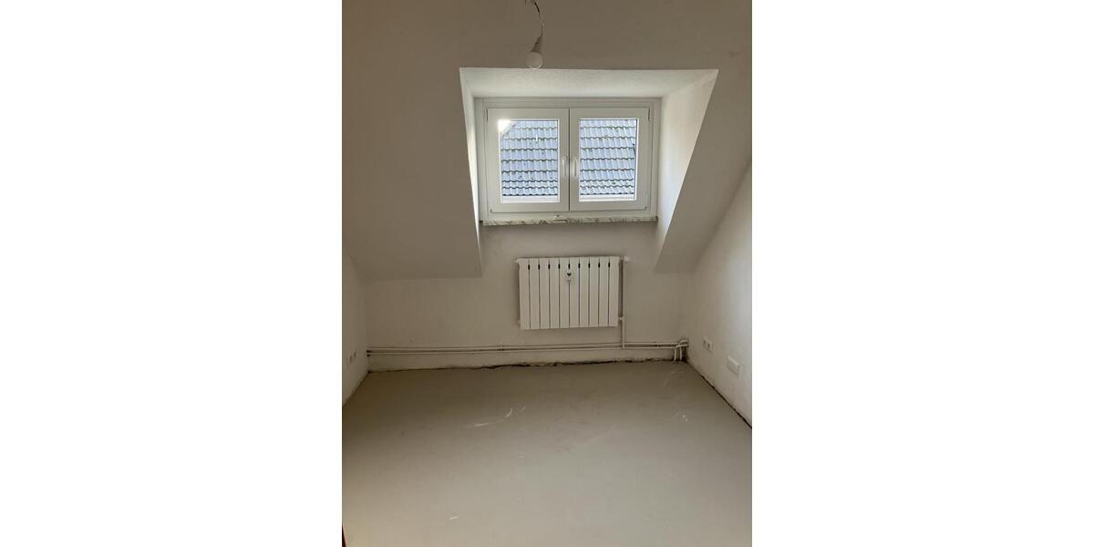 Gemütliche Dachgeschosswohnung mit Potential 3.5 zimmer