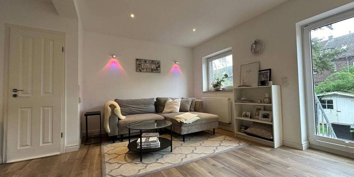 Reihenmittelhaus Düsseldorf Rath - 4 Zimmer, 85 m&sup2;, 469.000&euro; | Angebot:26330463