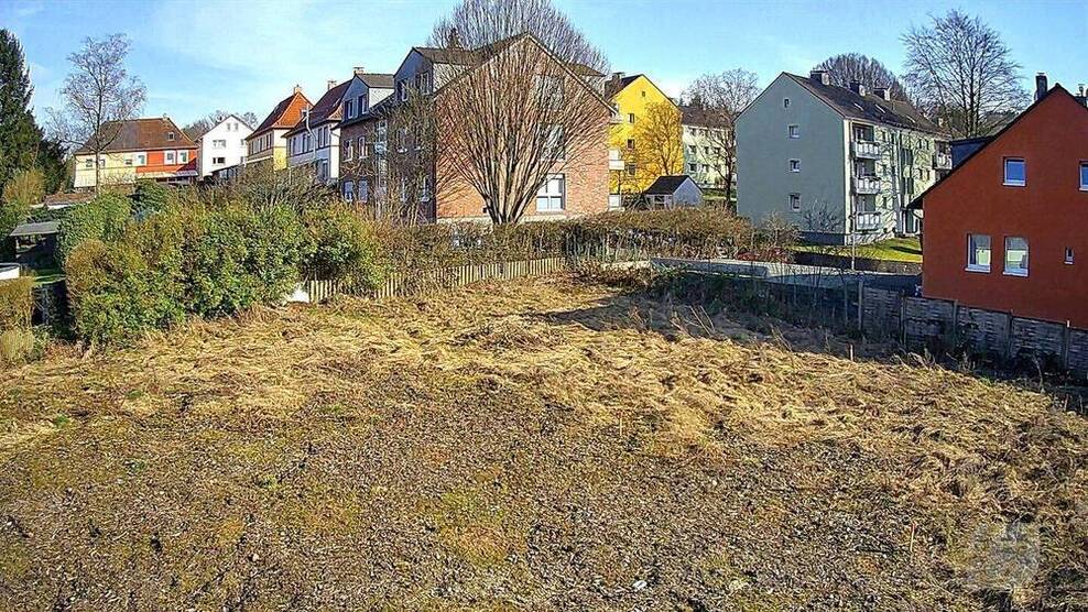 Baugrundstück in Solingen Meigen, ideal für eine Doppelhaushälfte.