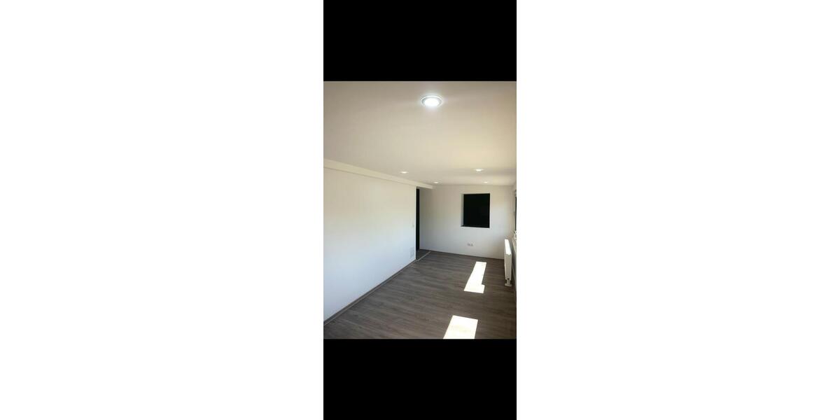 Einfamilienhaus Duisburg Rheinhausen - 5 Zimmer, 180 m&sup2;, 1.500&euro; | Angebot:25988678
