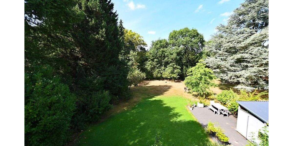 Höseler Familien-Herzstück! Restauriertes, freistehendes 30er-Jahre-Haus mit tollem Garten 8 zimmer