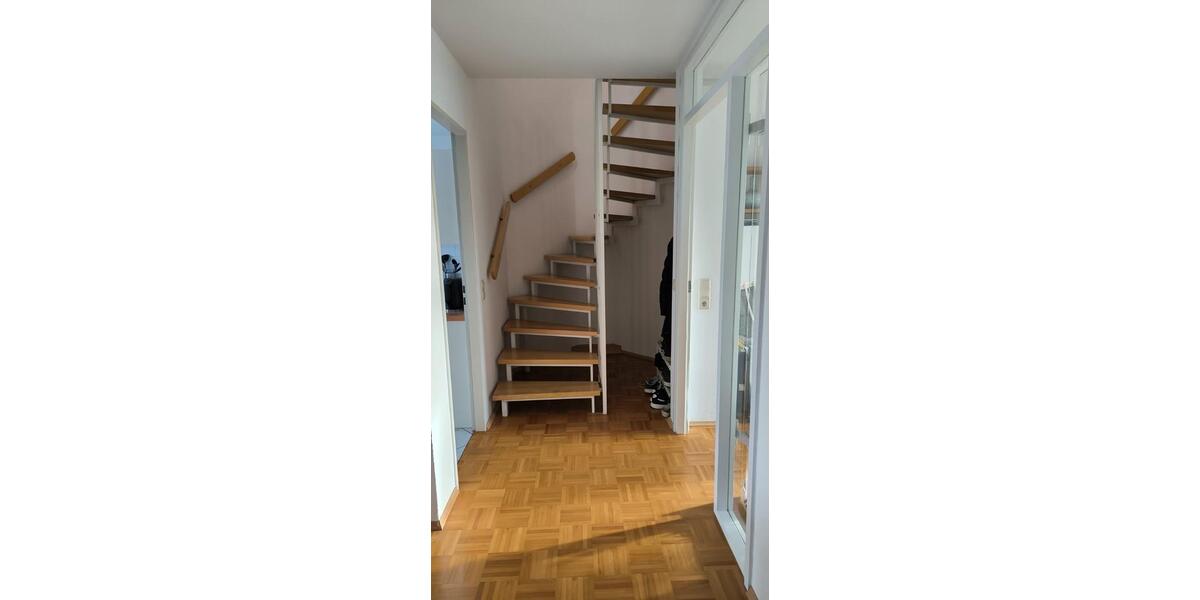 ZWISCHENMIETE 3 Monate in Gerresheim 2.5 zimmer