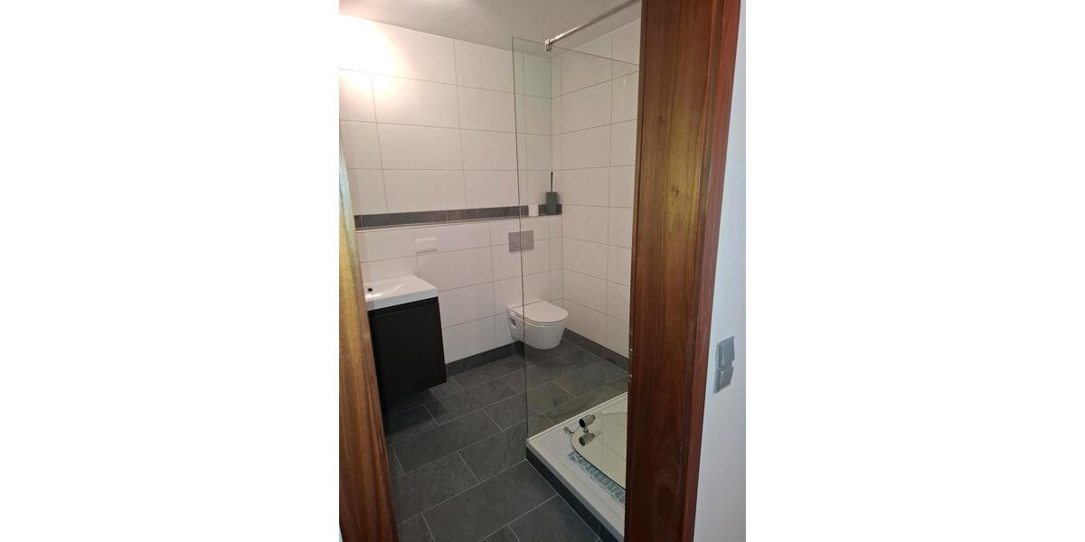 Hochparterre Ratingen - 2 Zimmer, 70 m&sup2;, 950&euro; | Angebot:25718298