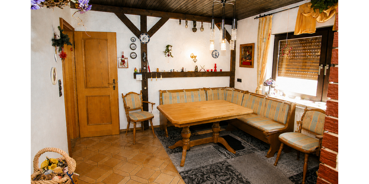 Mit 3D-Rundgang: Ihr neues Zuhause in Reusrath - Einfamilienhaus mit Potenzial und großem Grundstück - Einfamilienhaus Langenfeld | Angebot:27120028