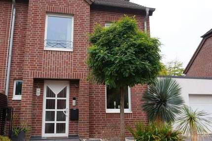 Haus zum Kaufen in Neuss 628.000 € 147 m² 4 zimmer