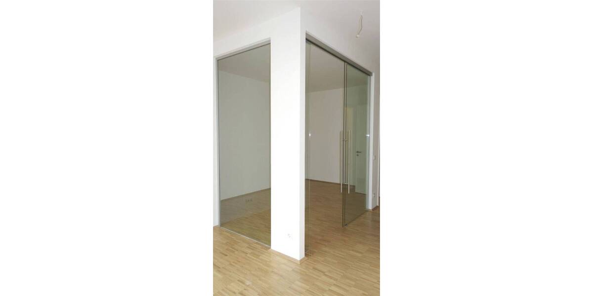 Etagenwohnung Mönchengladbach Stadtmitte - 2 Zimmer, 54 m&sup2;, 725&euro; | Angebot:26379792