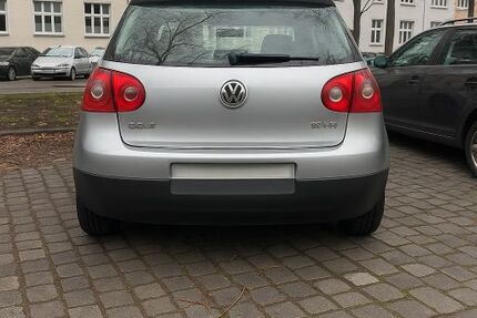 VW Golf 160.067 km 2.799 &euro; Düsseldorf 40479