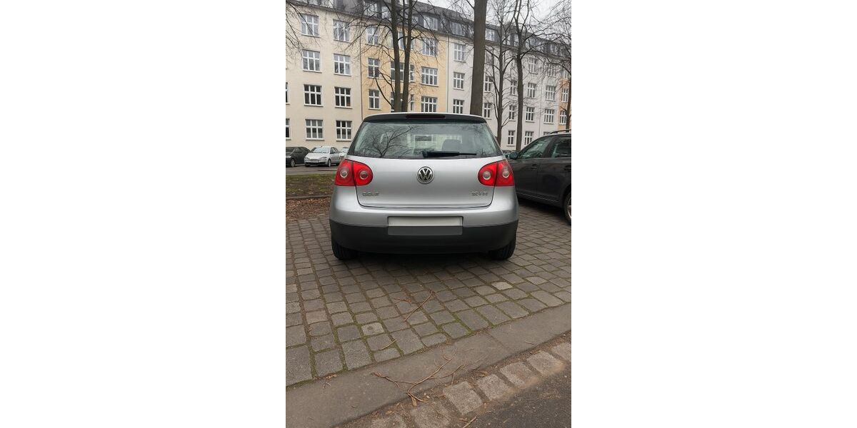VW Golf 160.067 km 2.799 &euro; Düsseldorf 40479